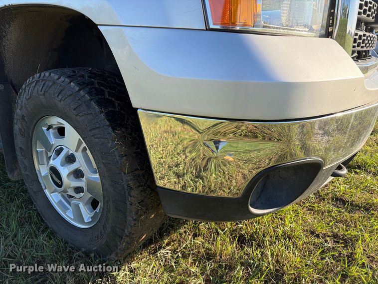 image for item FT7539 2011 GMC Sierra 2500HD Crew Cab pickup truck