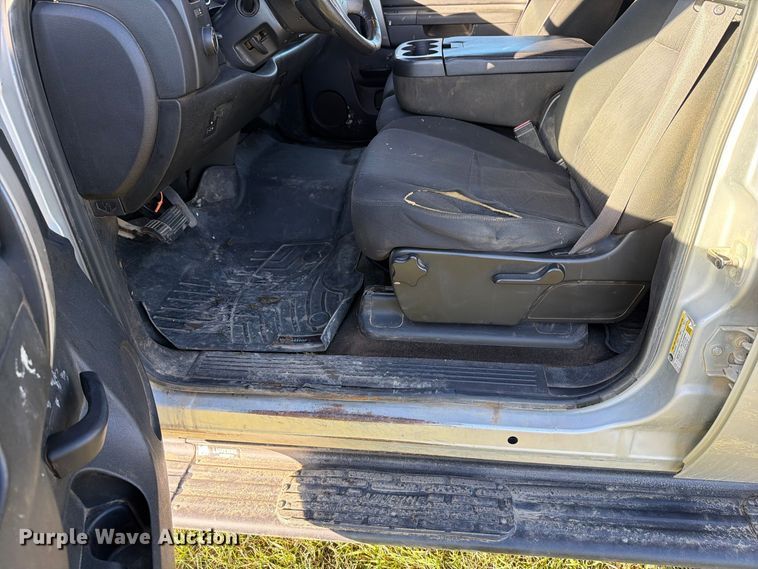 image for item FT7539 2011 GMC Sierra 2500HD Crew Cab pickup truck
