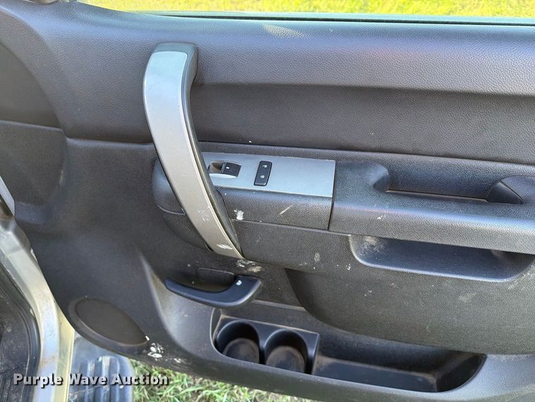 image for item FT7539 2011 GMC Sierra 2500HD Crew Cab pickup truck