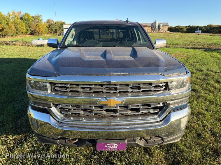 image for item FT7541 2018 Chevrolet Silverado 1500 Crew Cab pickup truck