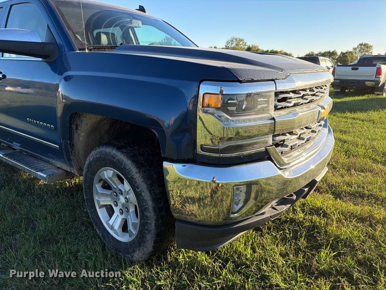 image for item FT7541 2018 Chevrolet Silverado 1500 Crew Cab pickup truck
