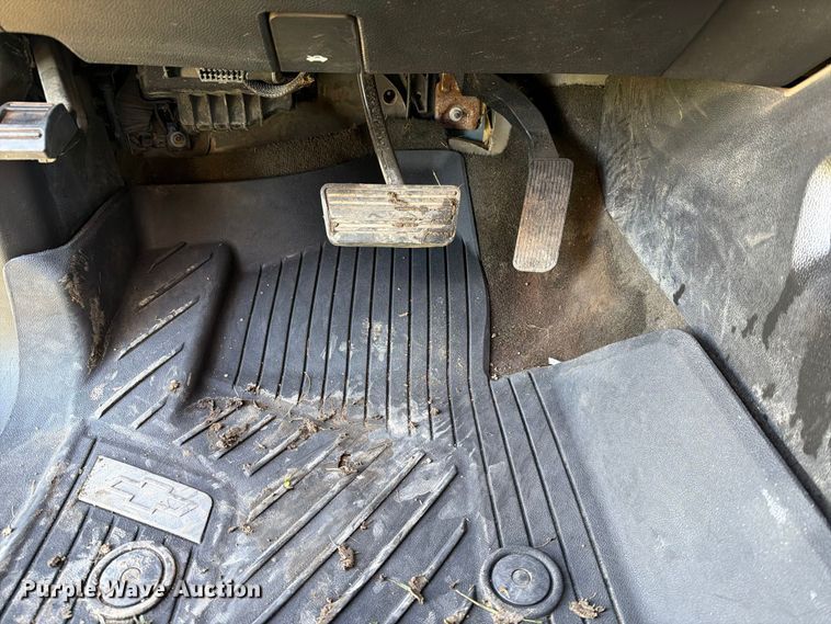 image for item FT7541 2018 Chevrolet Silverado 1500 Crew Cab pickup truck