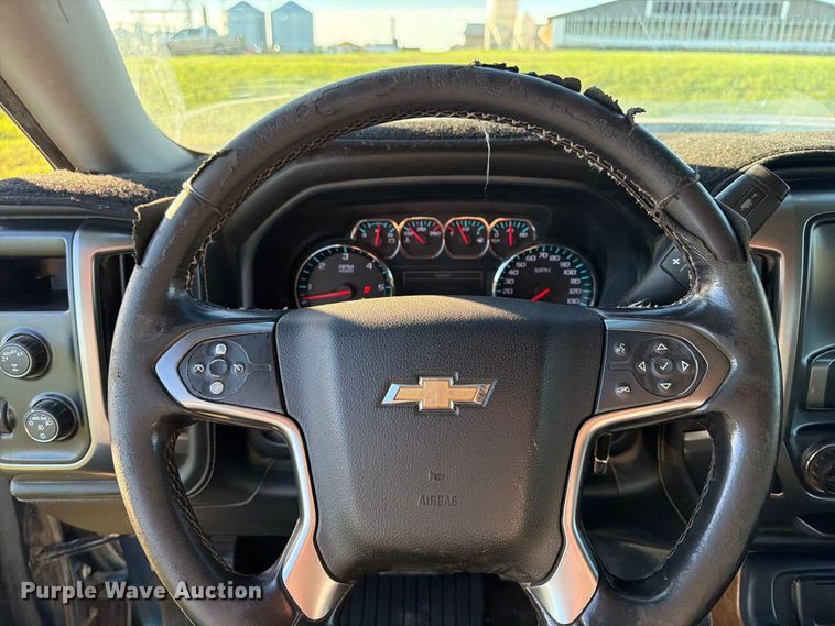 image for item FT7541 2018 Chevrolet Silverado 1500 Crew Cab pickup truck