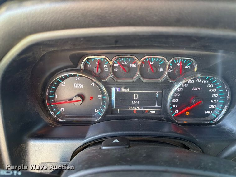 image for item FT7541 2018 Chevrolet Silverado 1500 Crew Cab pickup truck