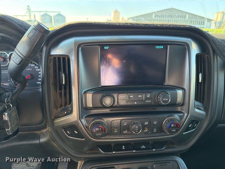 image for item FT7541 2018 Chevrolet Silverado 1500 Crew Cab pickup truck