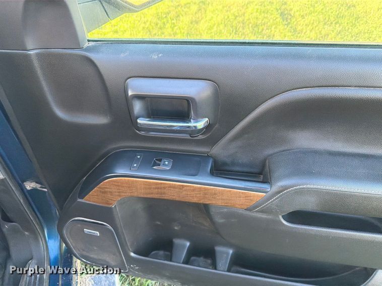 image for item FT7541 2018 Chevrolet Silverado 1500 Crew Cab pickup truck