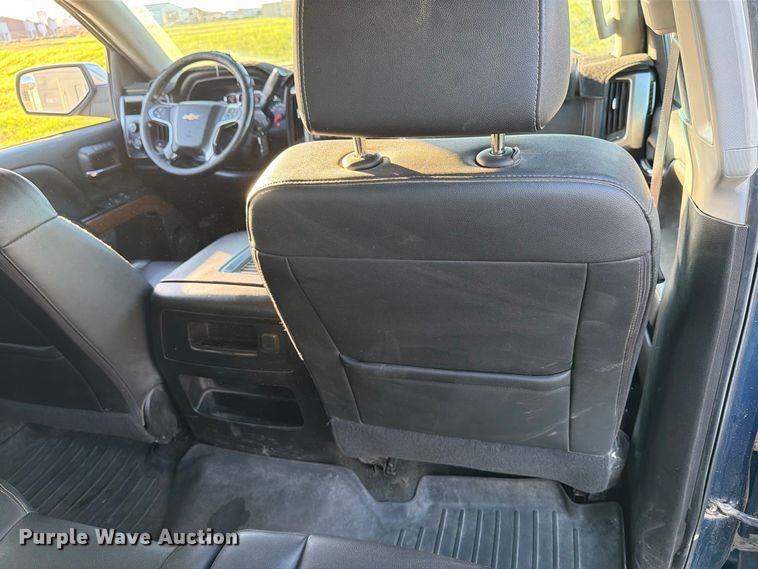 image for item FT7541 2018 Chevrolet Silverado 1500 Crew Cab pickup truck