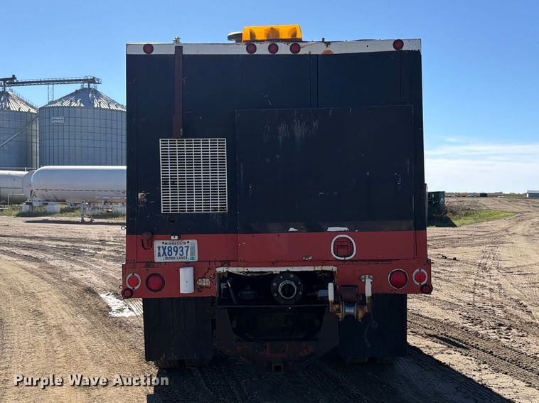 image for item FT7542 1992 GMC C6 water truck