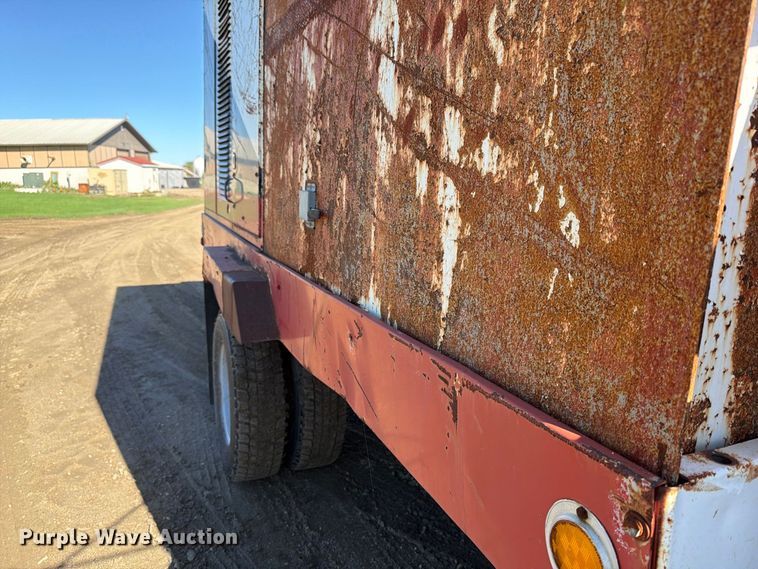 image for item FT7542 1992 GMC C6 water truck