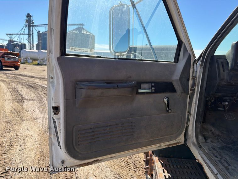 image for item FT7542 1992 GMC C6 water truck