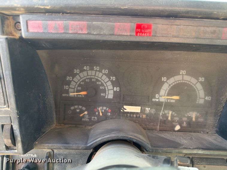 image for item FT7542 1992 GMC C6 water truck