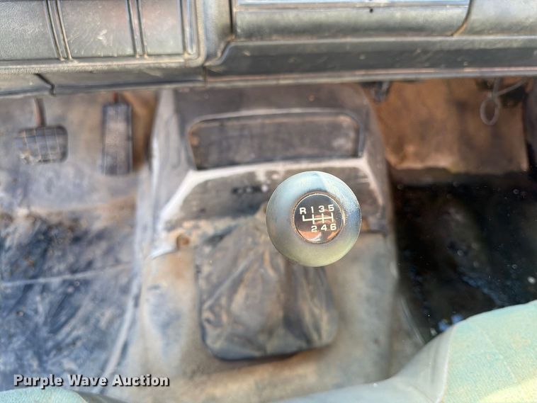 image for item FT7542 1992 GMC C6 water truck