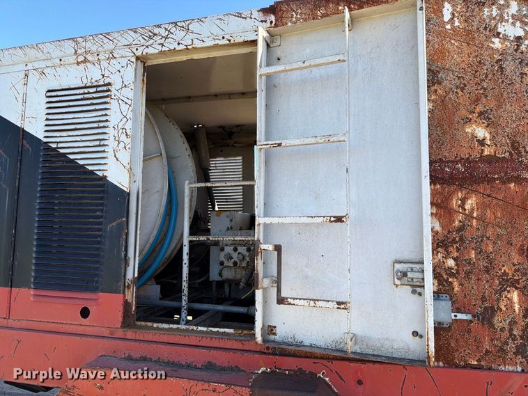 image for item FT7542 1992 GMC C6 water truck
