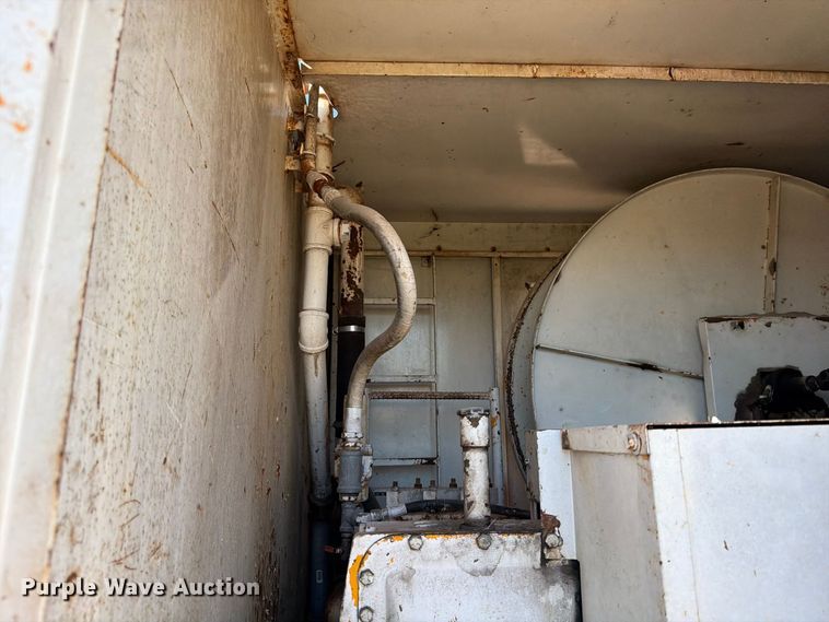 image for item FT7542 1992 GMC C6 water truck