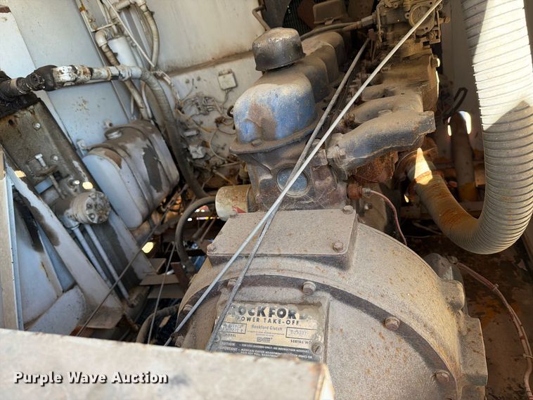 image for item FT7542 1992 GMC C6 water truck