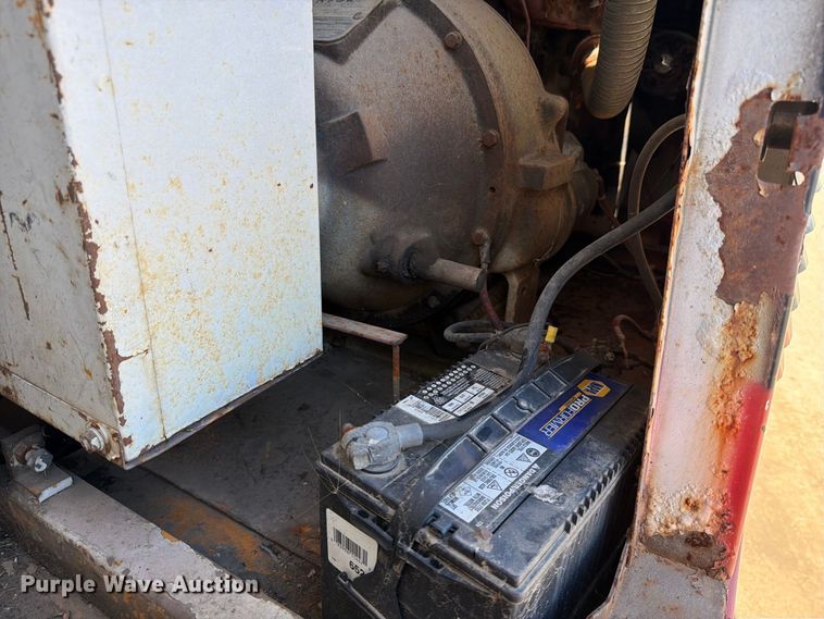 image for item FT7542 1992 GMC C6 water truck