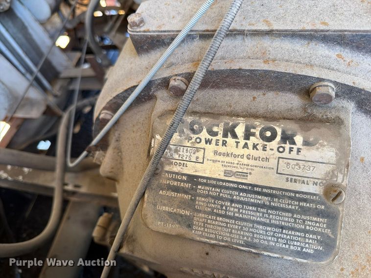 image for item FT7542 1992 GMC C6 water truck