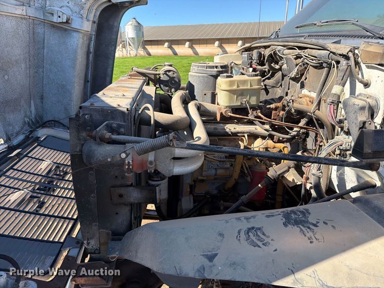 image for item FT7542 1992 GMC C6 water truck