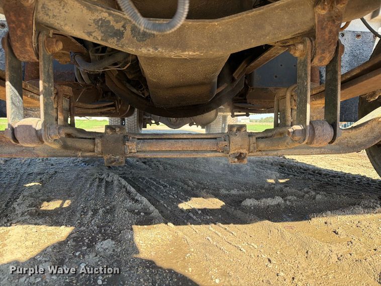 image for item FT7542 1992 GMC C6 water truck