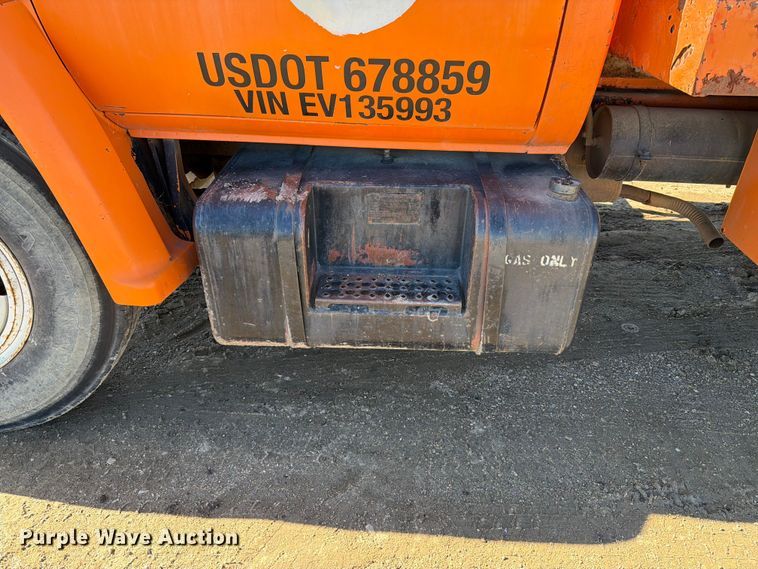 image for item FT7543 1984 Chevrolet C7 tank truck