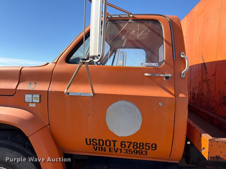 image for item FT7543 1984 Chevrolet C7 tank truck