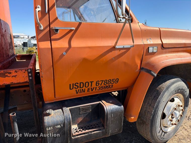 image for item FT7543 1984 Chevrolet C7 tank truck