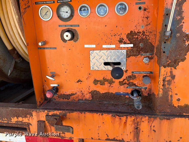 image for item FT7543 1984 Chevrolet C7 tank truck