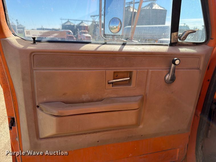 image for item FT7543 1984 Chevrolet C7 tank truck