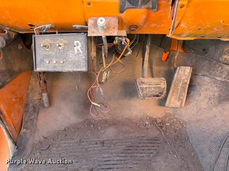 image for item FT7543 1984 Chevrolet C7 tank truck