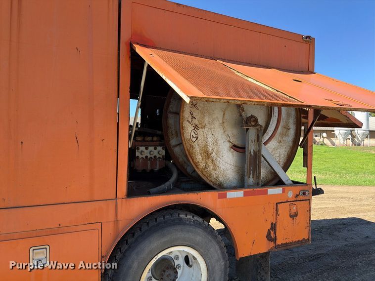 image for item FT7543 1984 Chevrolet C7 tank truck