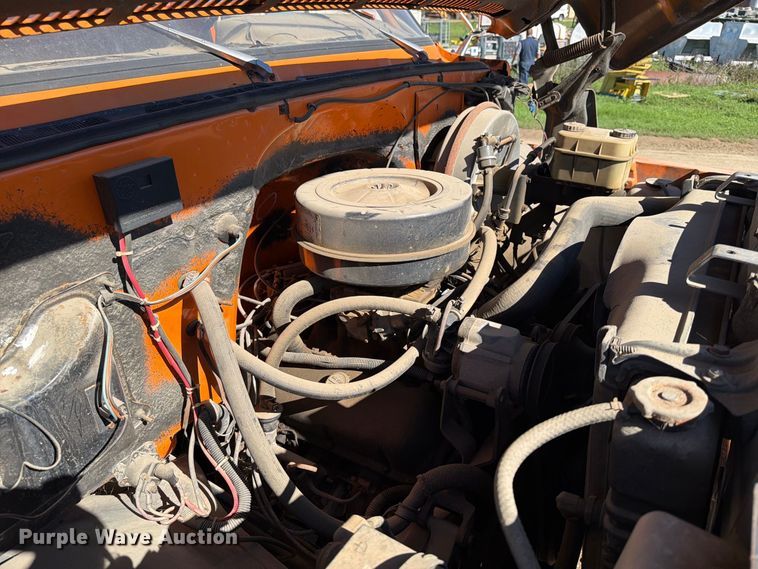 image for item FT7543 1984 Chevrolet C7 tank truck