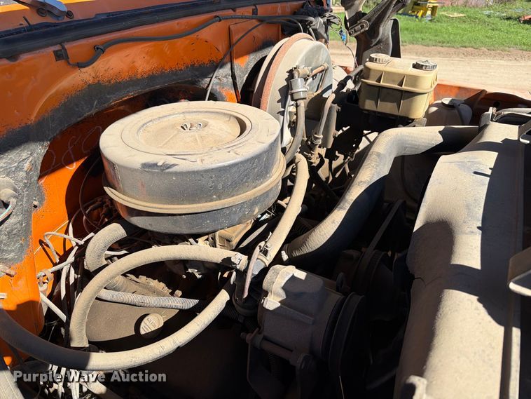 image for item FT7543 1984 Chevrolet C7 tank truck