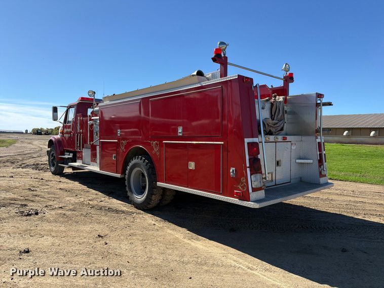 image for item FT7545 1990 International 4700 pumper fire truck