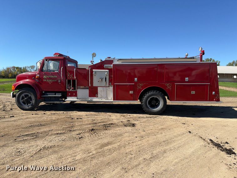 image for item FT7545 1990 International 4700 pumper fire truck