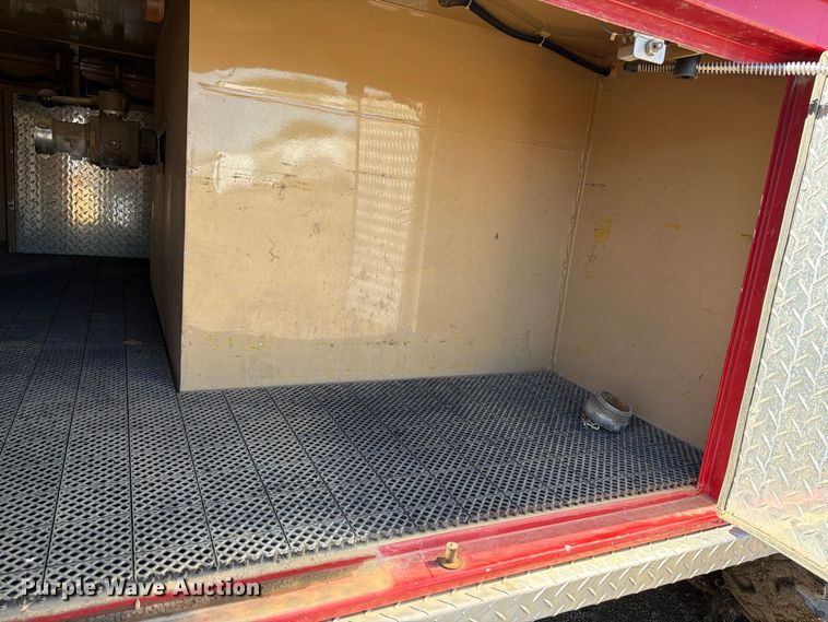 image for item FT7545 1990 International 4700 pumper fire truck