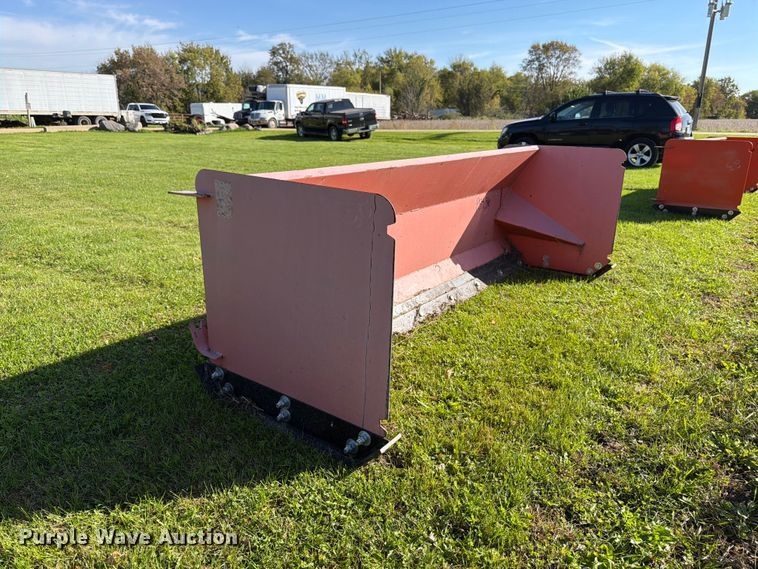 image for item FT7552 skid steer snow pusher