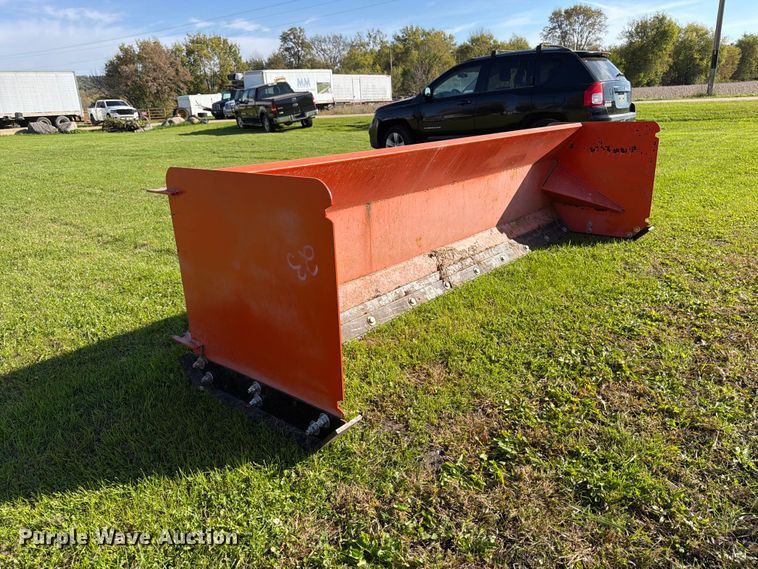 image for item FT7553 skid steer snow pusher