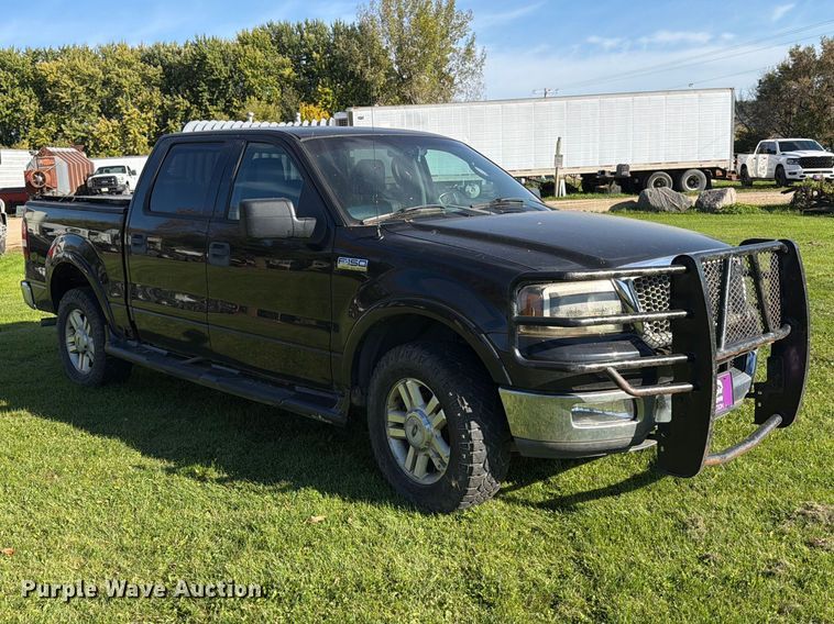 image for item FT7555 2004 Ford F150 Crew Cab pickup truck