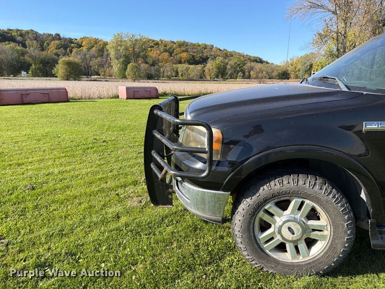 image for item FT7555 2004 Ford F150 Crew Cab pickup truck