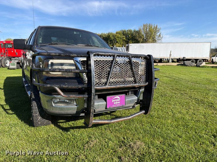 image for item FT7555 2004 Ford F150 Crew Cab pickup truck