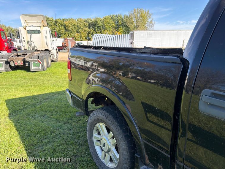 image for item FT7555 2004 Ford F150 Crew Cab pickup truck