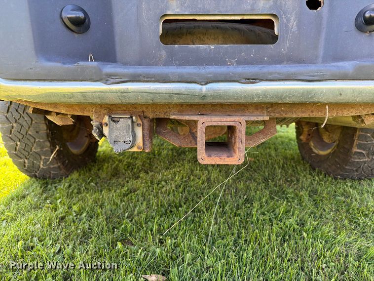 image for item FT7555 2004 Ford F150 Crew Cab pickup truck