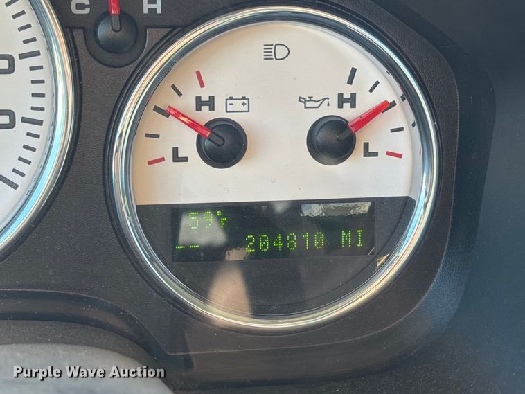 image for item FT7555 2004 Ford F150 Crew Cab pickup truck