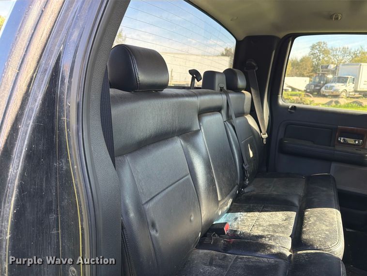 image for item FT7555 2004 Ford F150 Crew Cab pickup truck