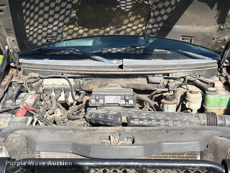 image for item FT7555 2004 Ford F150 Crew Cab pickup truck