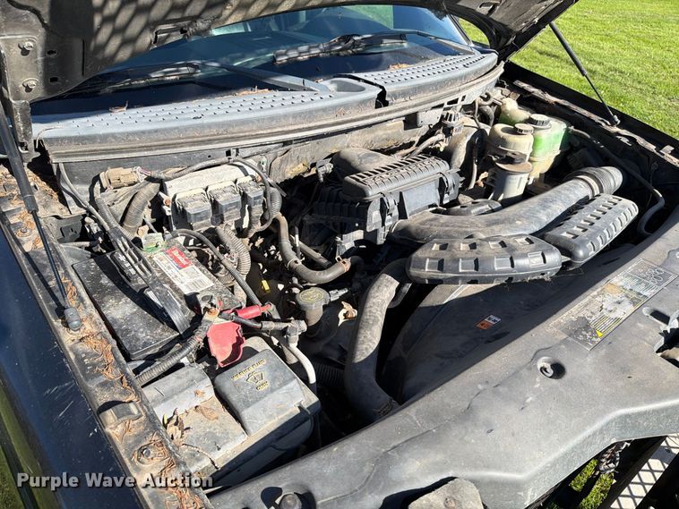 image for item FT7555 2004 Ford F150 Crew Cab pickup truck