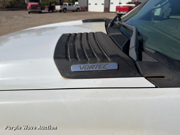 image for item FT7557 2007 Chevrolet Silverado 3500HD flatbed truck