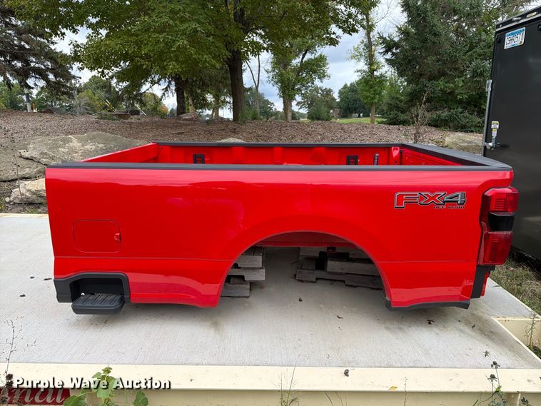 image for item FT8143 Ford Super Duty pickup bed