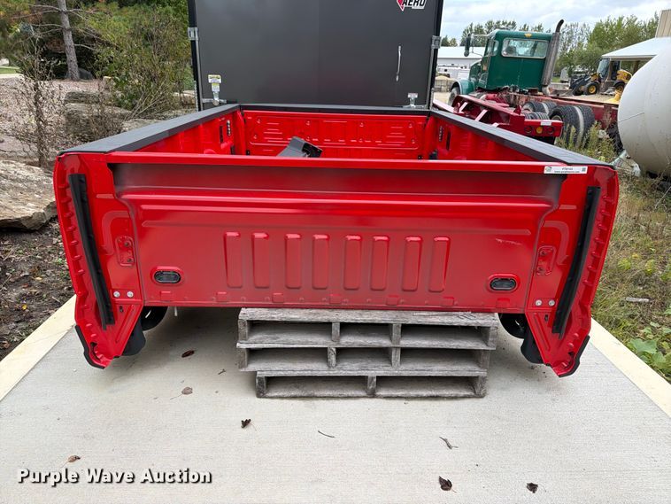 image for item FT8143 Ford Super Duty pickup bed