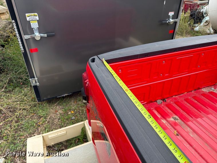 image for item FT8143 Ford Super Duty pickup bed